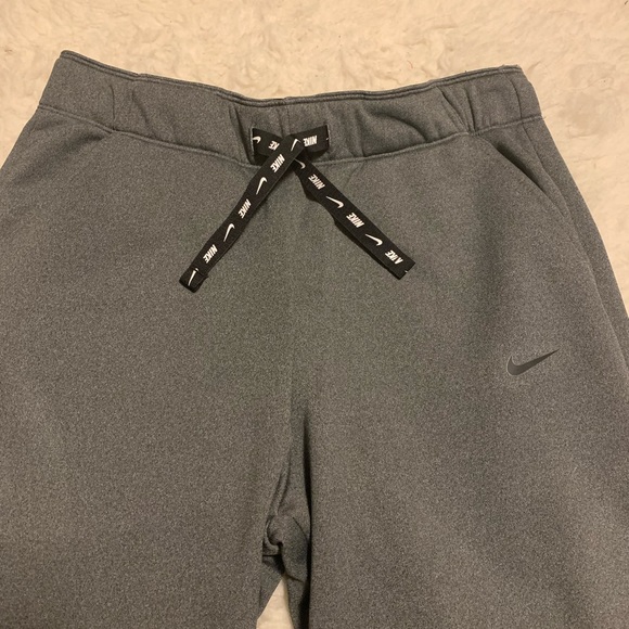Nike-Small Warm Joggers with zip ankles - Picture 2 of 9